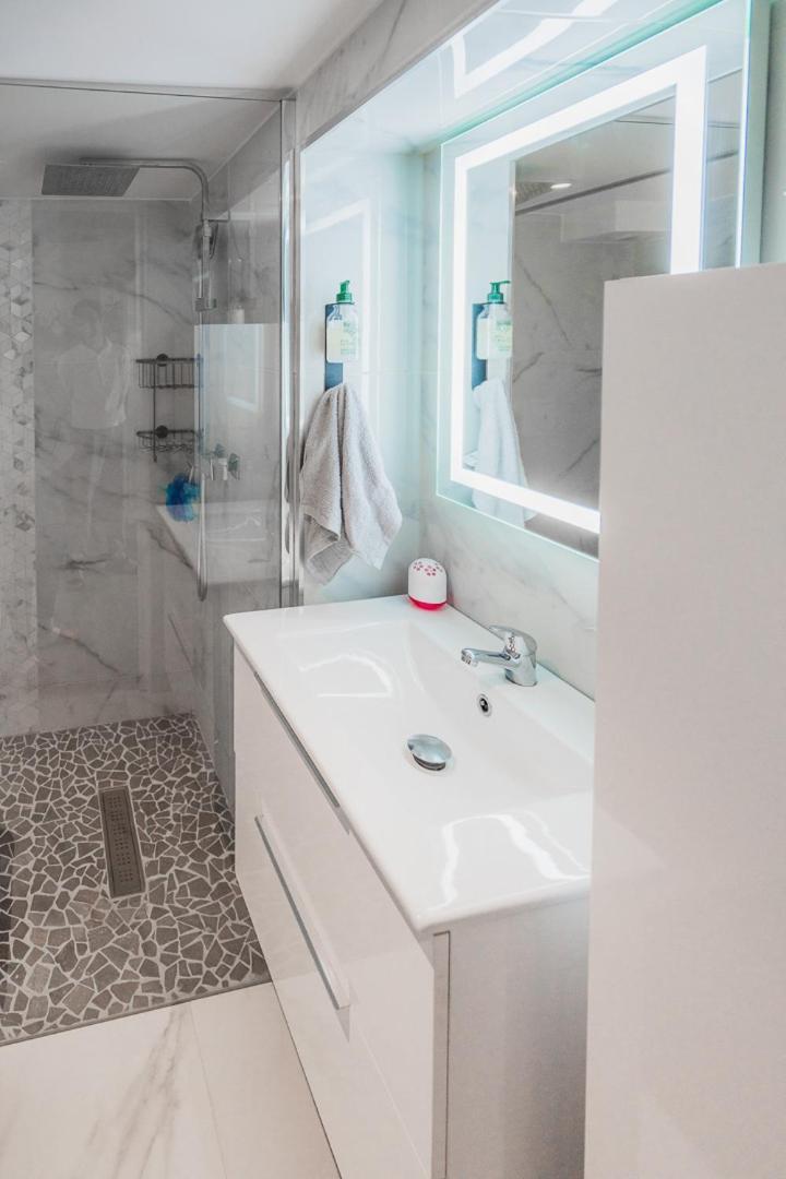 Maison Zola Fleury-les-Aubrais Esterno foto